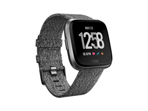 Ajouter au panier Fitbit Versa Édition Spéciale En Aluminium Gris Foncé Fitbit Versa Édition Spéciale En Aluminium Gris Foncé