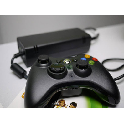 Xbox 360 Slim 250GB Noir Mate - DiscoAzul.com