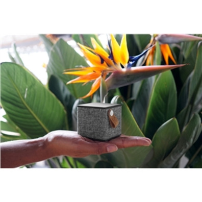 Haut-parleur Bluetooth Rockbox Cube Fabric Edition Béton frais \\'n Rebel