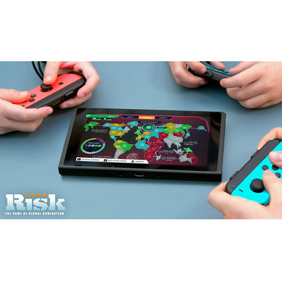 Commutateur Hasbro Game Night (Monopoly + Risk + Trivial Pursuit)